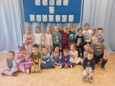 „Dzień w piżamie”-Mali ludzie o Wielkich serduszkach!
