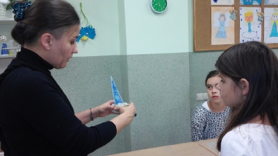 Lekcja z artystką, czyli malowanie i ..