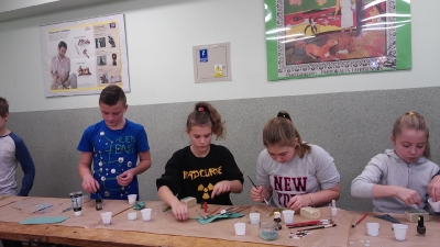 Lekcja z artystką, czyli malowanie i ..