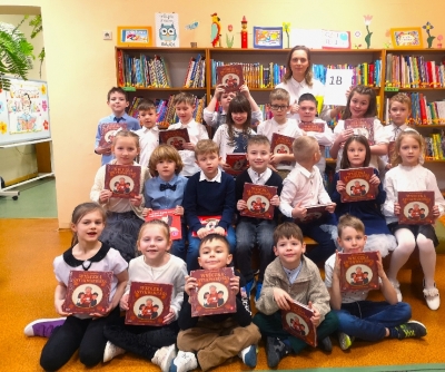 Pasowanie na czytelników uczniów klas pierwszych