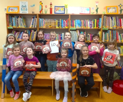 Pasowanie na czytelników uczniów klas pierwszych