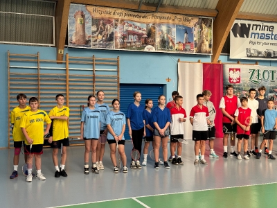 Sukces Uczniów SP nr 3 Złotoryja w Powiatowych Zawodach w Badmintona