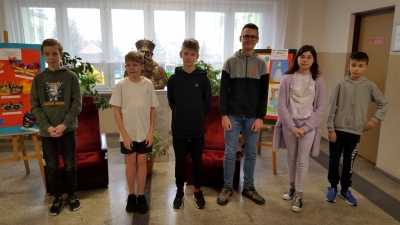 Uczniowie pamiętają o bohaterach Powstania Styczniowego