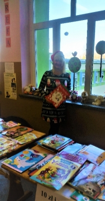 Udane Mikołajki i Kiermasz Książek w bibliotece!